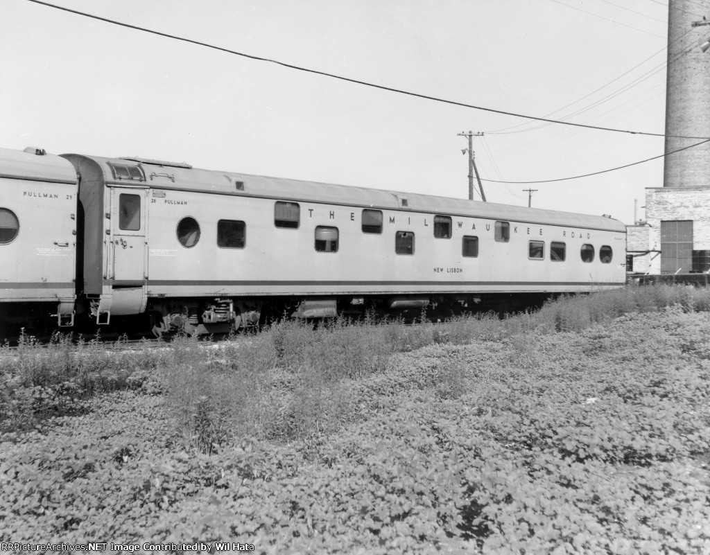 Milwaukee Road 16-4 Sleeper 28 "New Lisbon"